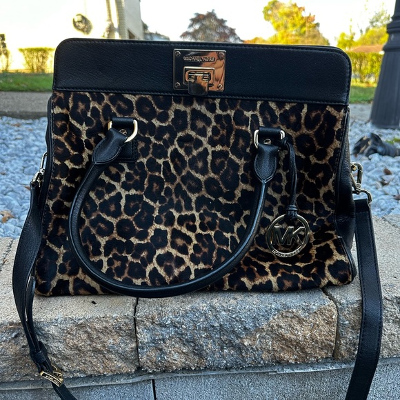 MK Cheetah Purse - Picture 1 of 3